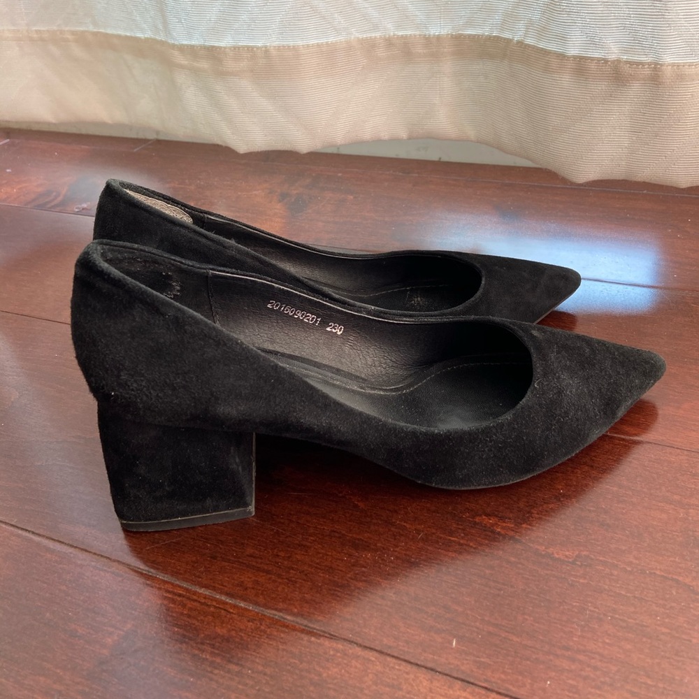 Plain Black Velvet Heels